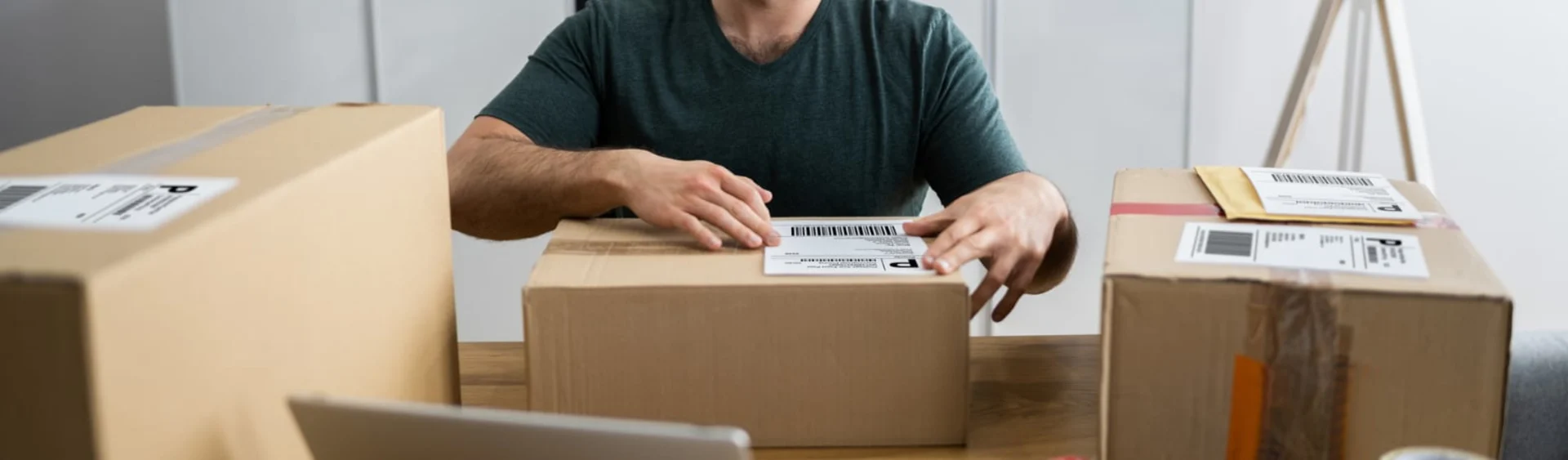 Banner image for content hub page: 5 Reasons to Use Free Shipping on Black Friday