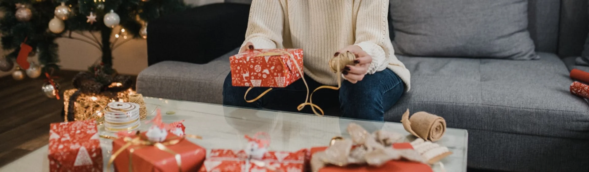 Banner image for content hub page: How to Avoid Common Christmas Shipping Mistakes in 2025