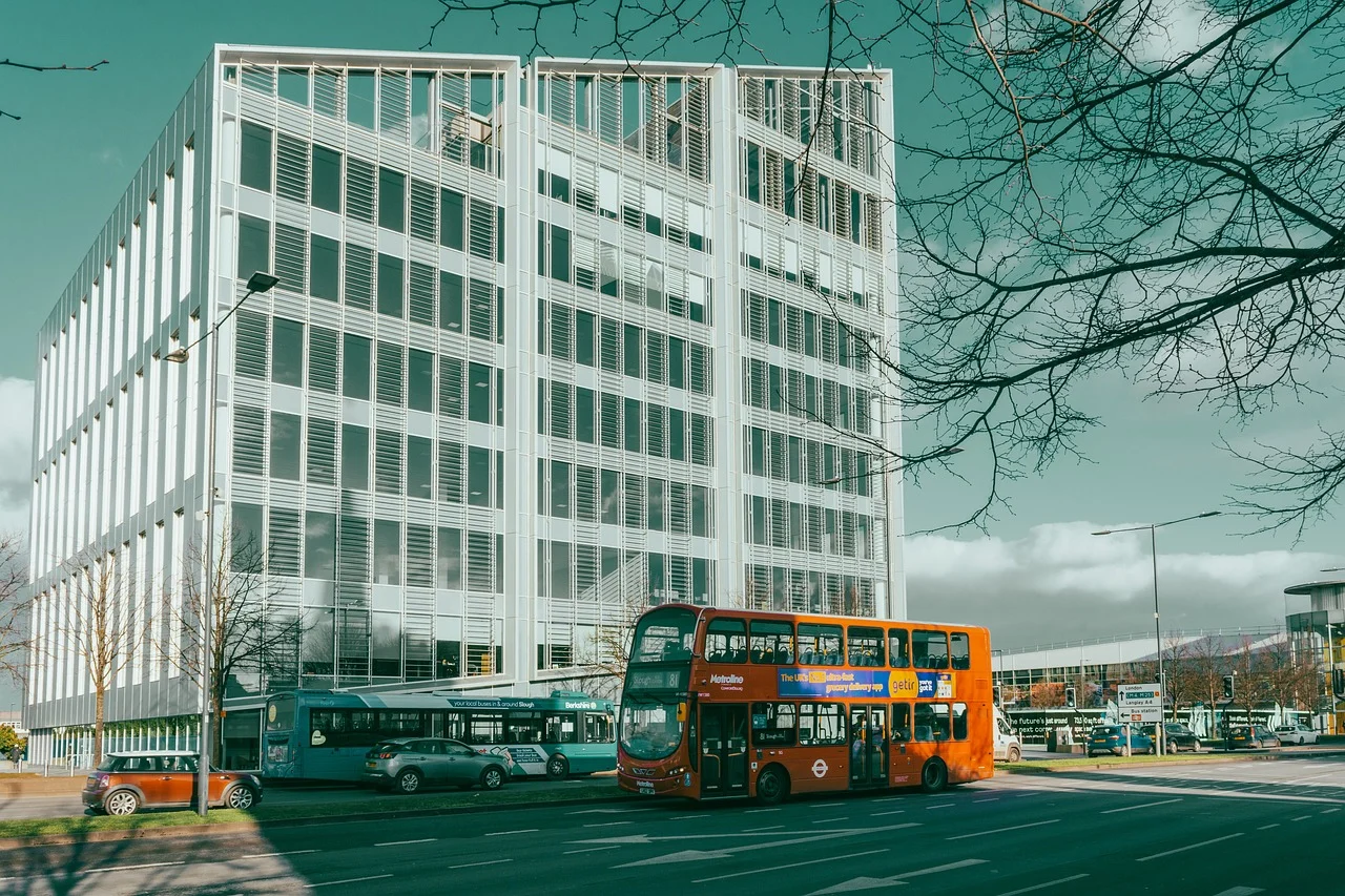 A large building and bus