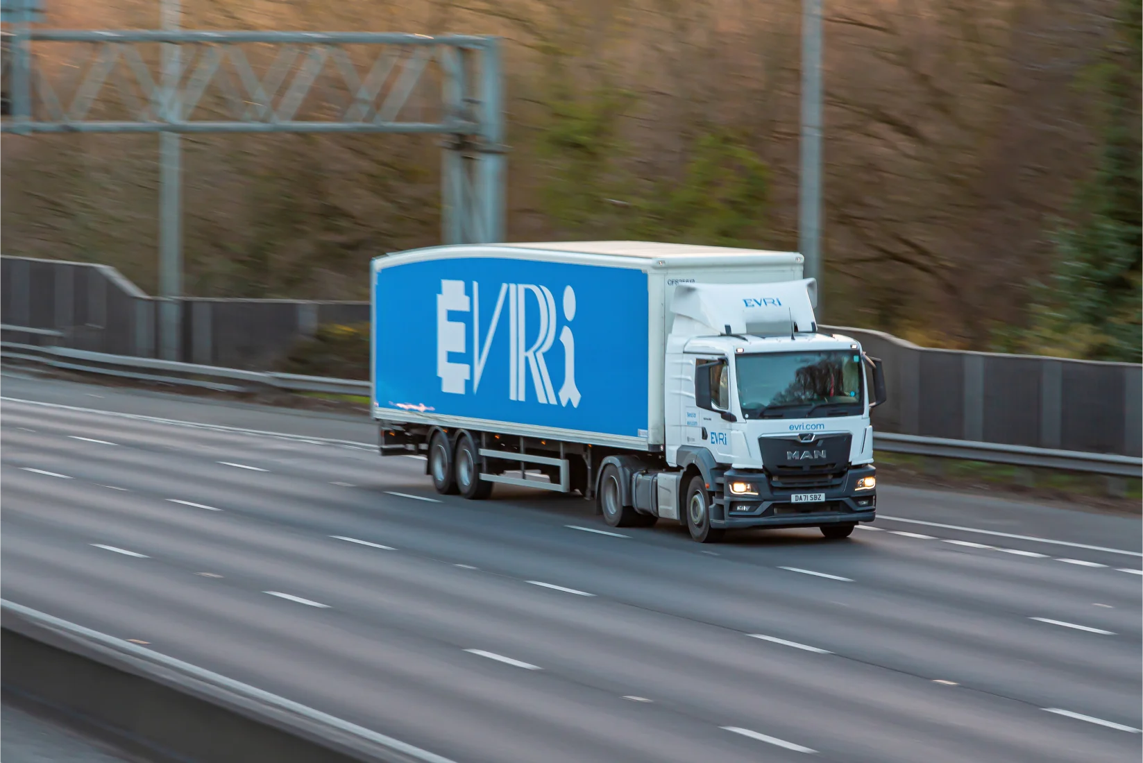 Evri lorry on main road